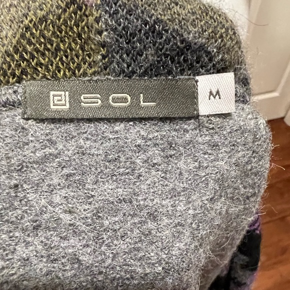 Sol baby alpaca with Aztec pattern grey cardigan - Picture 4 of 5